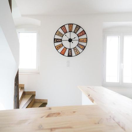 Ravissant Triplex Et Duplex Au Centre De Pont St Esprit 아파트 외부 사진