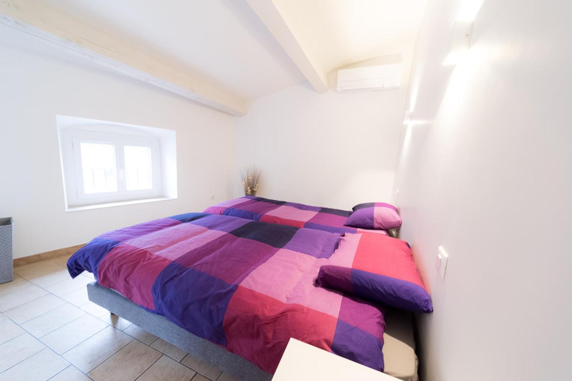 Ravissant Triplex Et Duplex Au Centre De Pont St Esprit 아파트 외부 사진