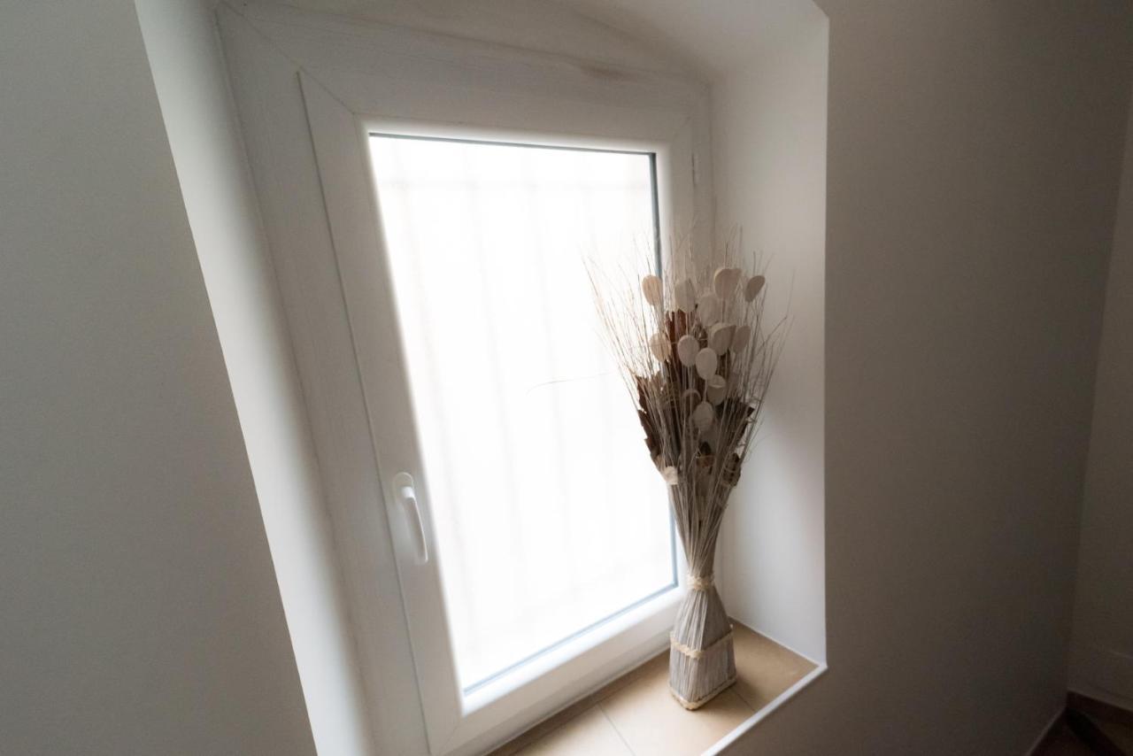 Ravissant Triplex Et Duplex Au Centre De Pont St Esprit 아파트 외부 사진